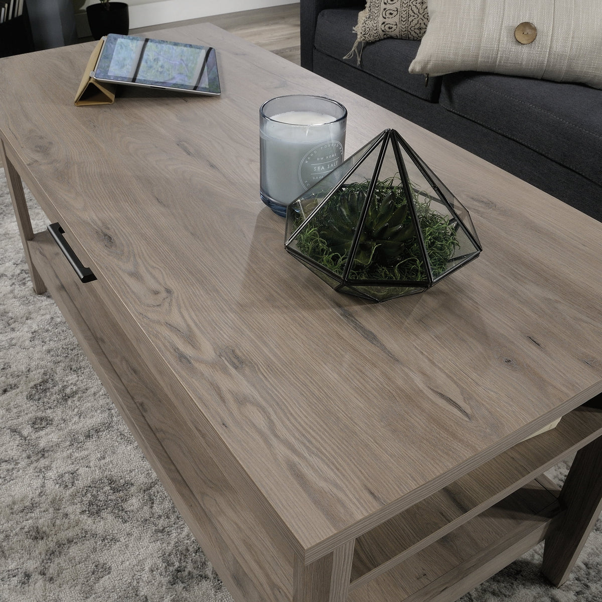Lift Top Coffee Table Y394185