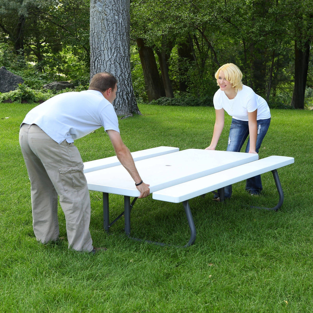6 Foot Polyethylene Picnic Table G960071