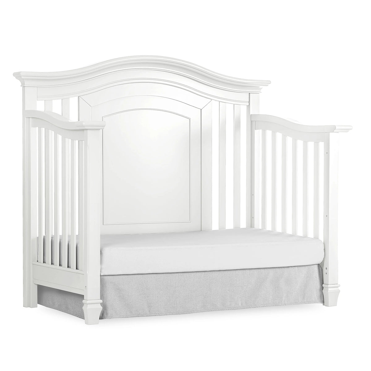 White 5-in-1 Convertible Crib D8233