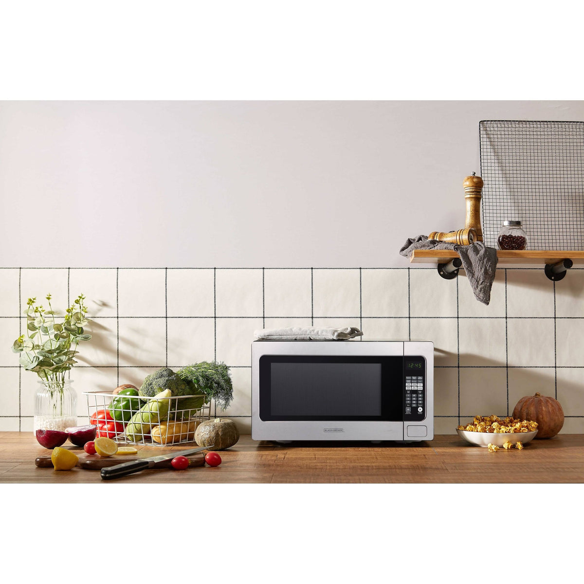 2.2 Cu. ft. Stainless Steel Microwave V32328