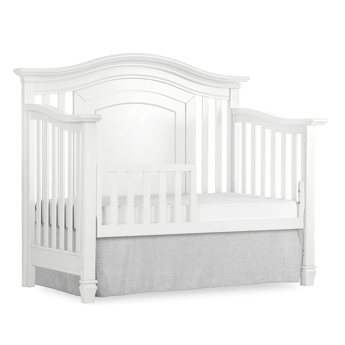 White 5-in-1 Convertible Crib D8233