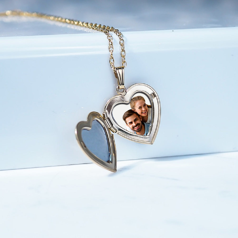 Solid 14K Yellow Gold Heart Locket F143