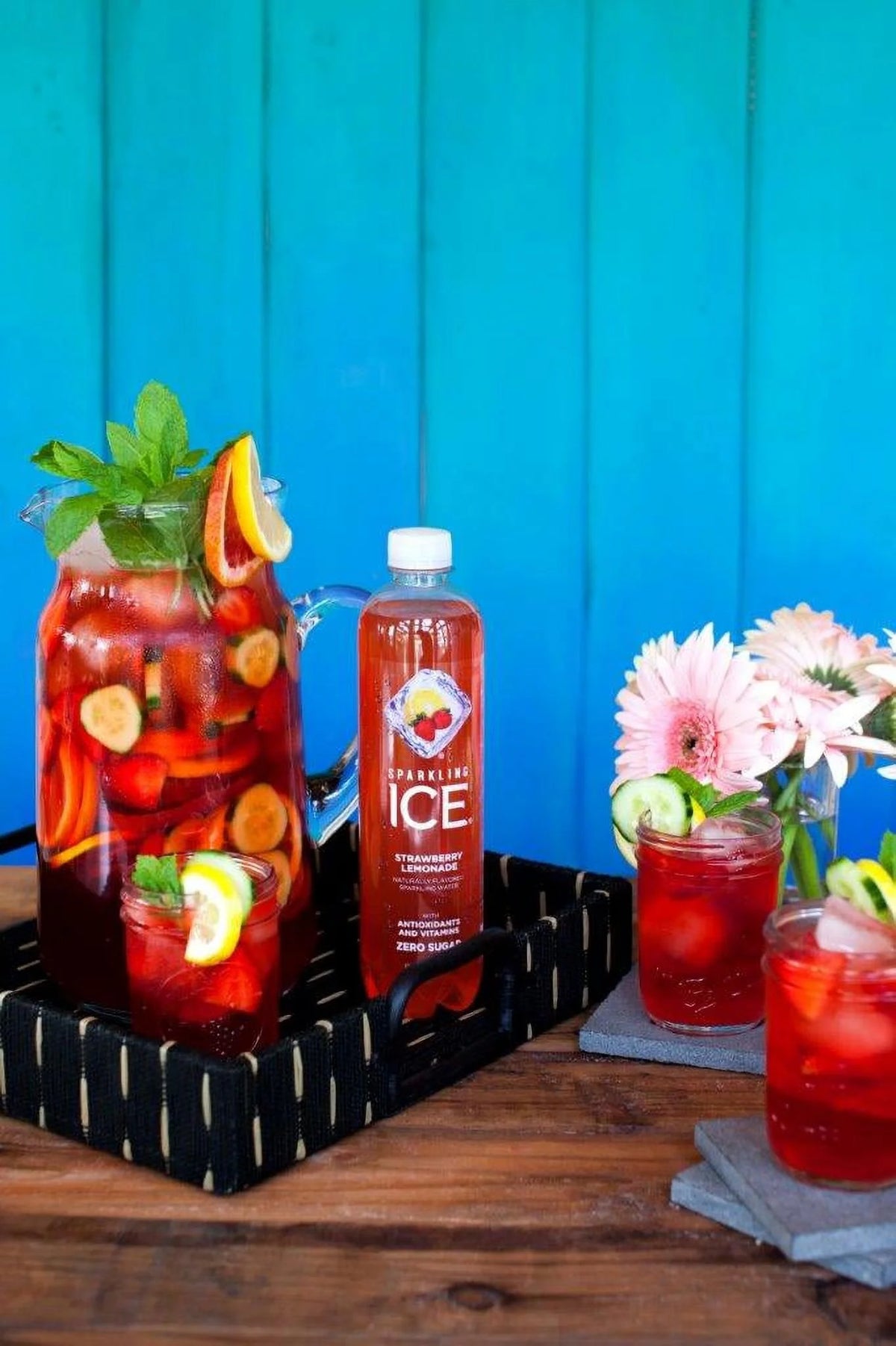 Strawberry Lemonade Sparkling Water 17 Fl Oz, Pack of 12 G395169